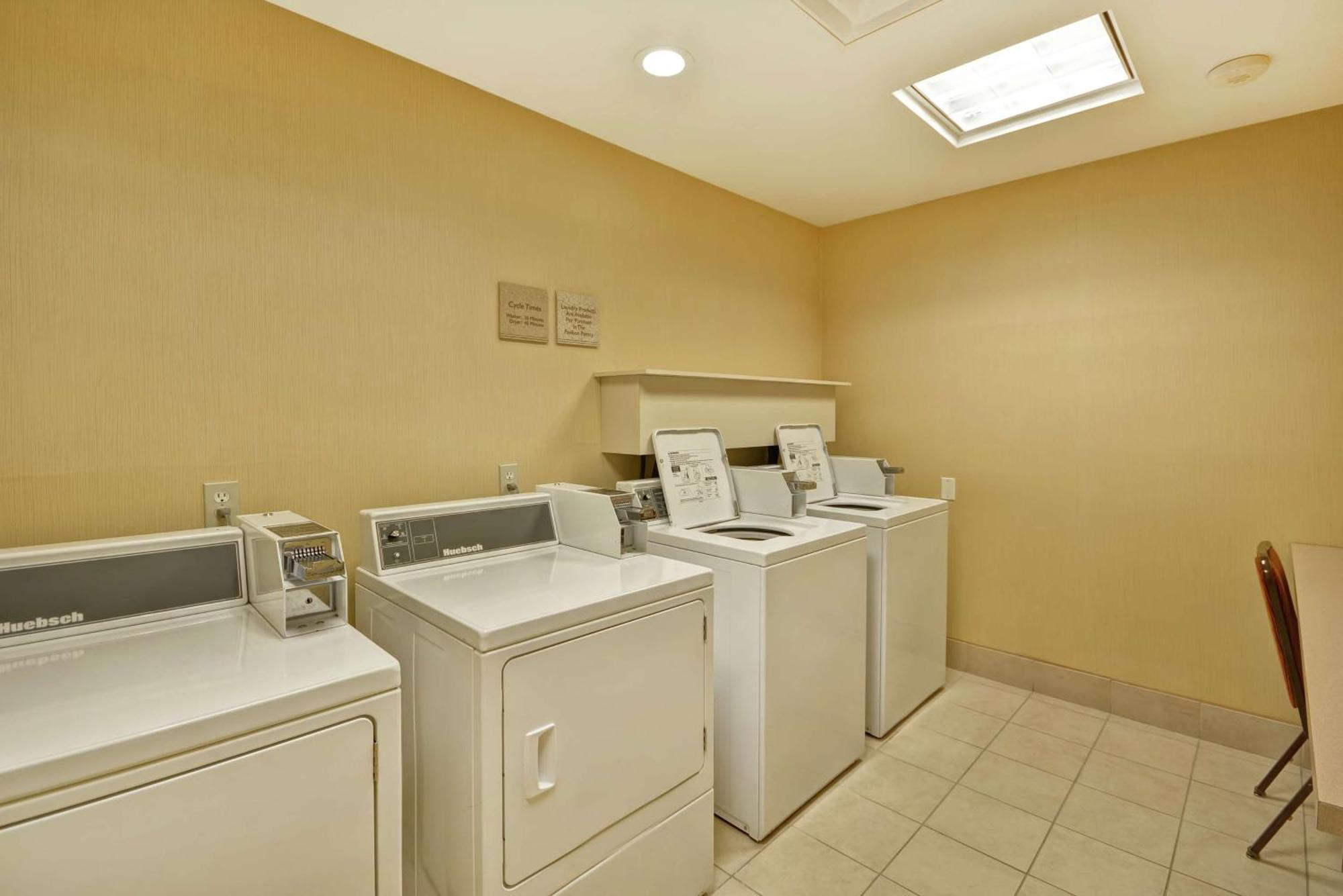 Hilton Garden Inn Riverhead Zewnętrze zdjęcie