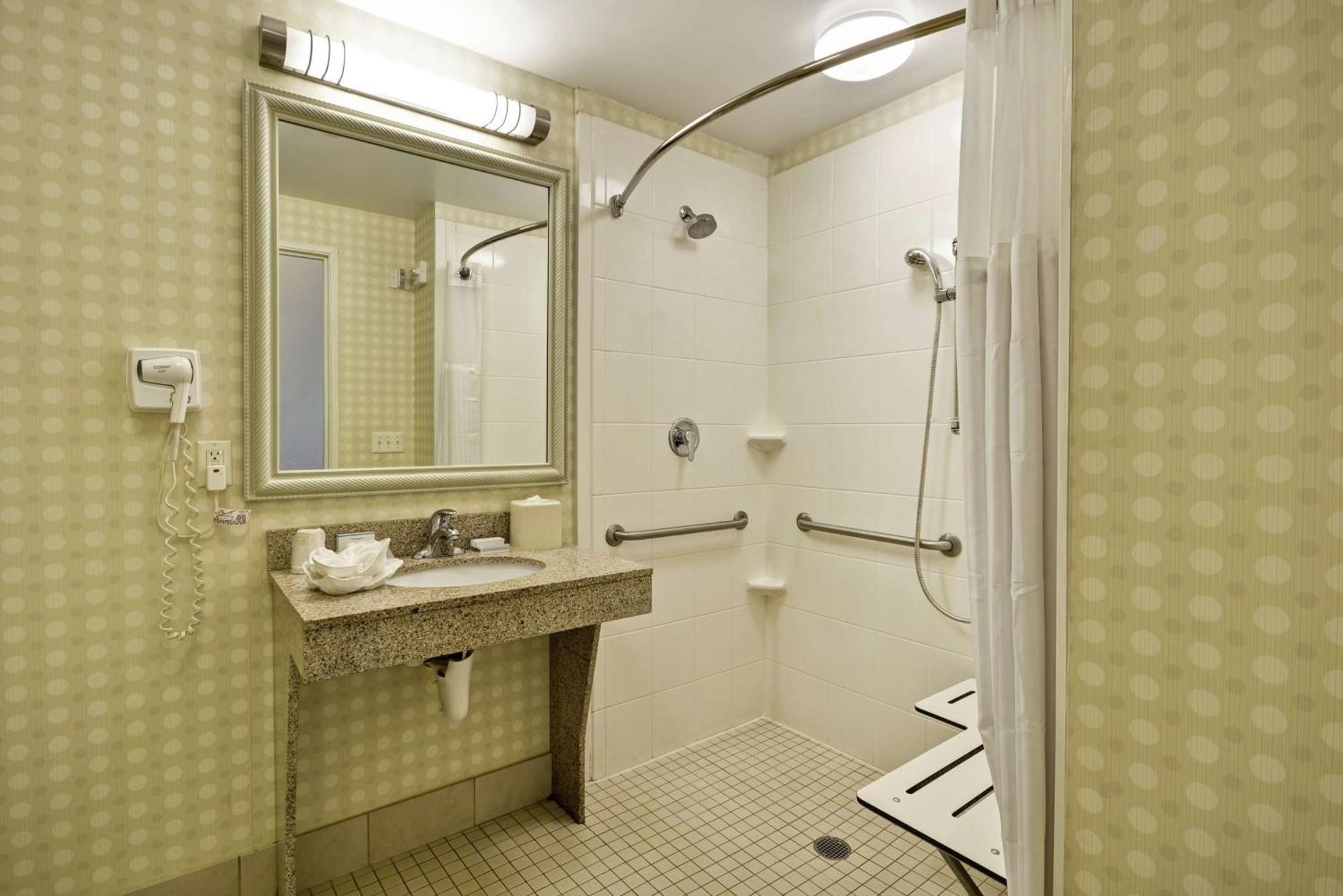 Hilton Garden Inn Riverhead Zewnętrze zdjęcie